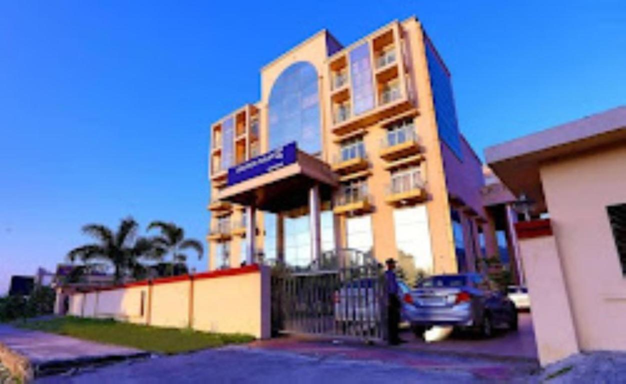 The Fern Residency Haridwar Hotel Kültér fotó